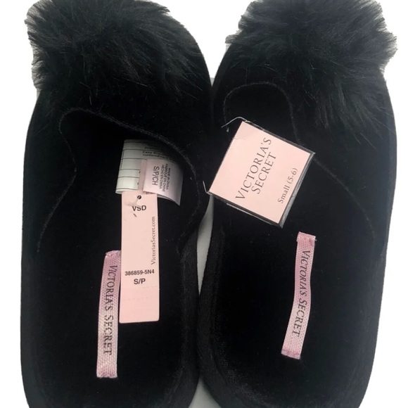 New Victoria’s Secret Pom Pom Slippers Small Soft Plush Black - Picture 9 of 10